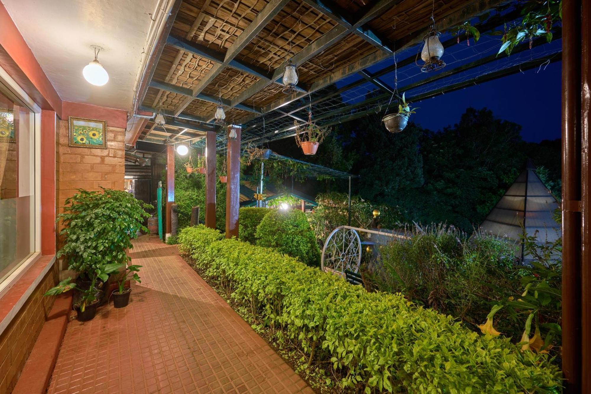 De Rock Jungle Living Resort 쿠누르 외부 사진
